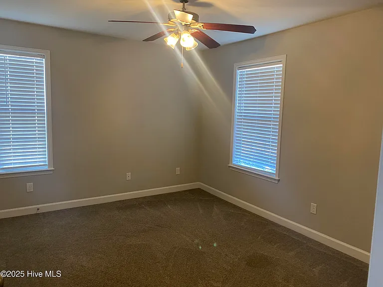 192 Pine Hollow Rd — Photo 4