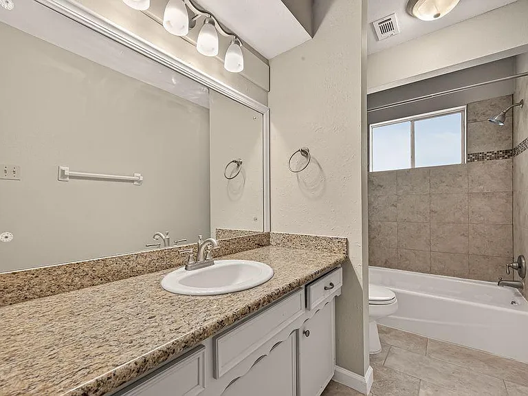 1519 Hitherfield Dr — Photo 31