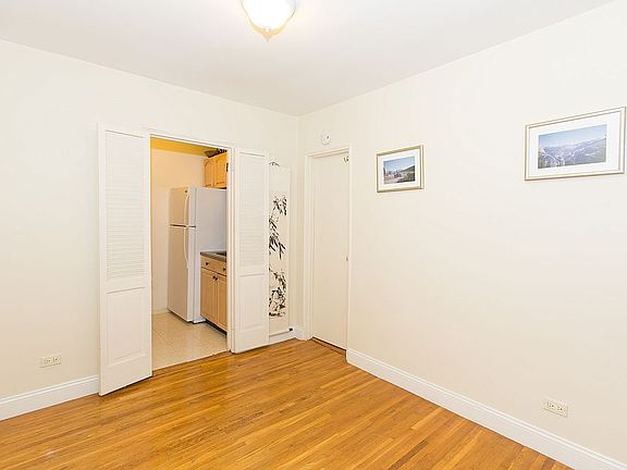 3rd image of 601 Kappock St APT 5R