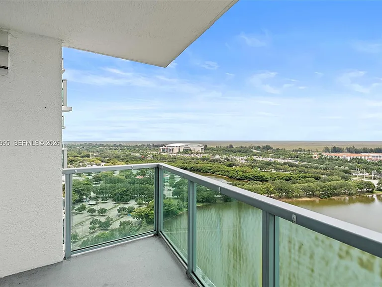 2681 N Flamingo Rd #2205S — Photo 25