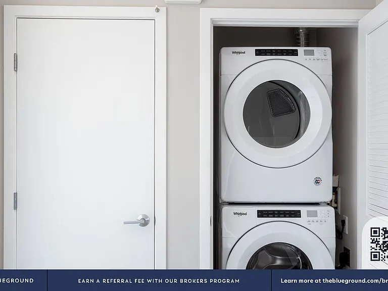 Washer/Dryer in Apartment