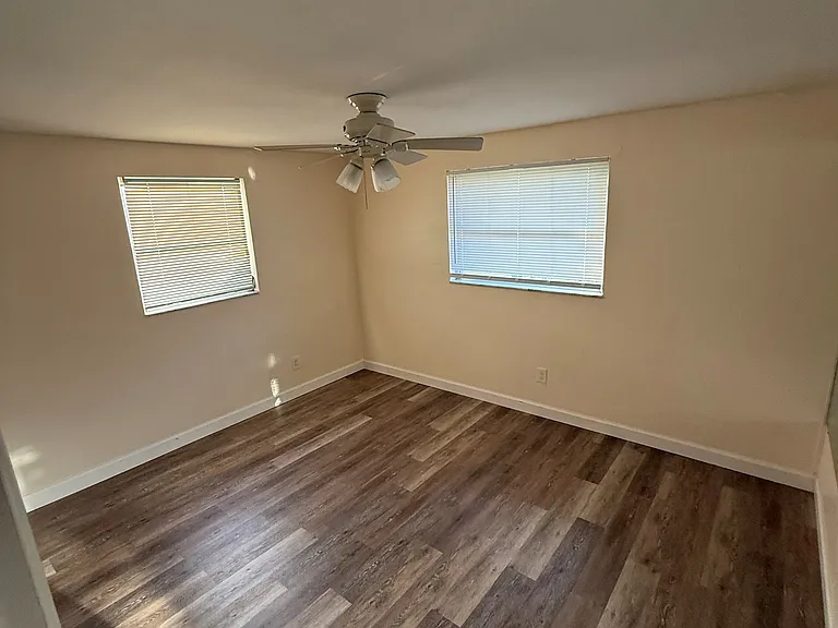 8431 Kumquat Ave — Photo 9