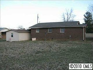 2nd image of 115 Leslie Dr