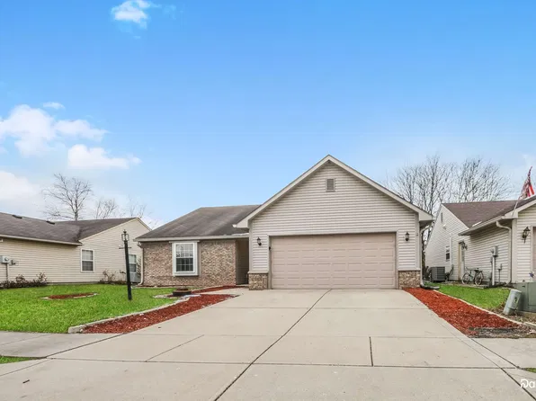 643 E Pine Ridge Dr, Westfield, IN 46074