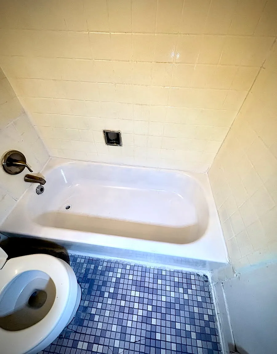 1 bed, 400 sqft, $700 — Photo 1