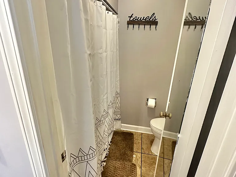 104 Westlake Ct #104 — Photo 18