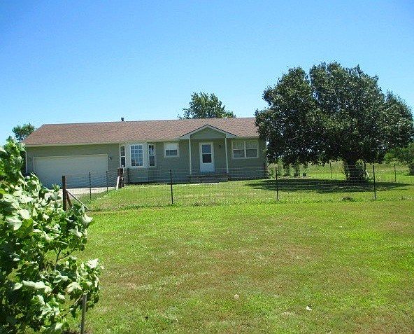 Welcome to 15954 SW Hunter Rd.