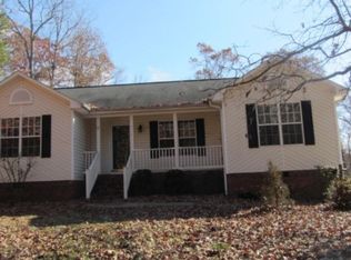 915 Riverwood Dr, Lexington, NC 27292