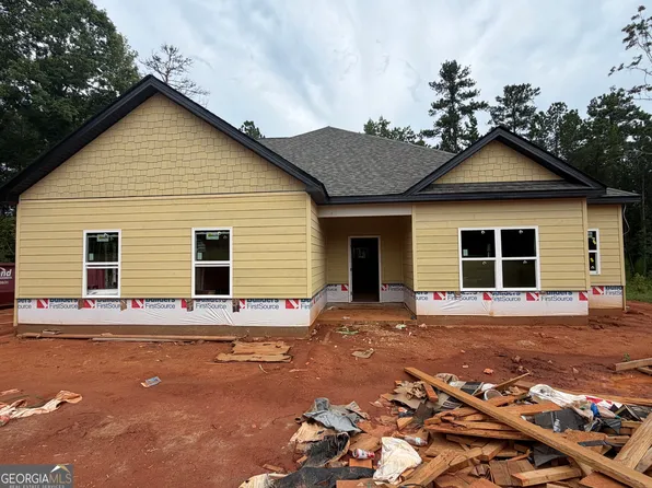 195 Lakemere Ln NW, Milledgeville, GA 31061