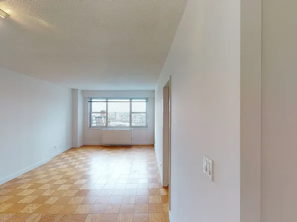 1520 York Ave, New York, NY