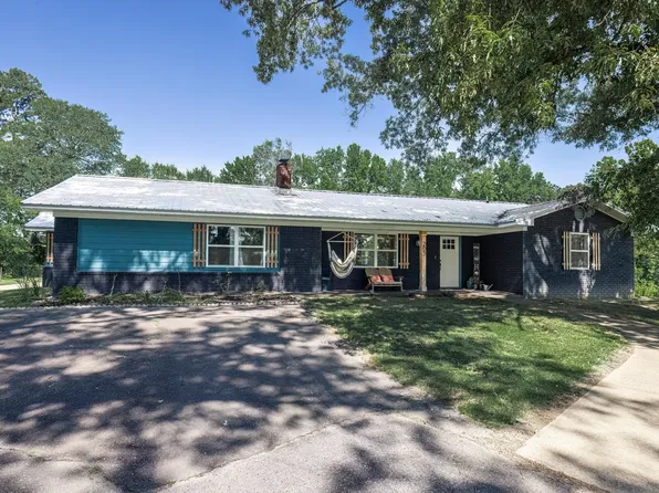 203 Washington Ln, Bismarck, AR 71929