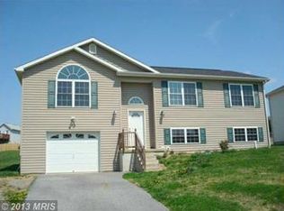36 Galaxy Ct, Martinsburg, WV 25404