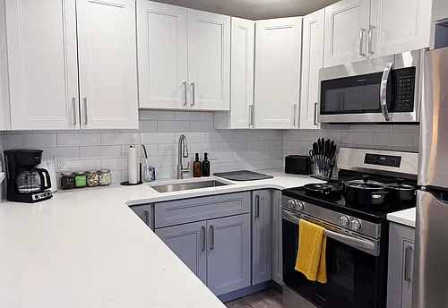 711 Harry St #3A Photo 1