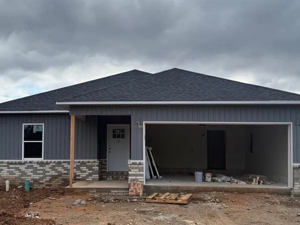 1438 Hobbs Ct, Mountain Home, AR 72653