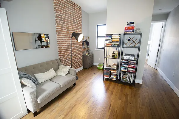 Rented by Brick&Mortar | media 4