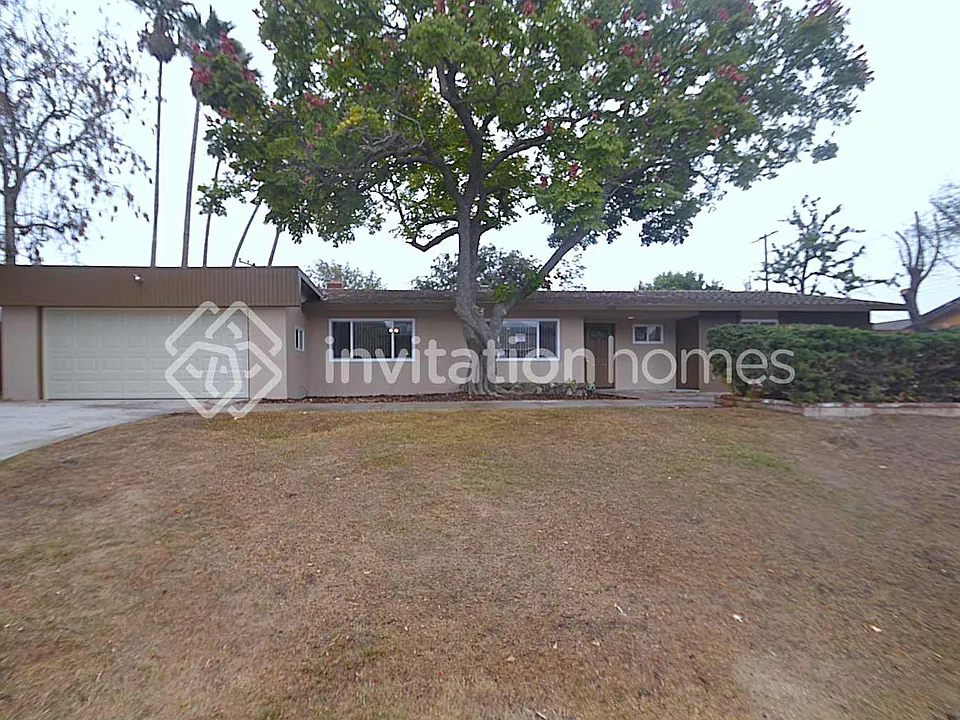 3188 Darlington Dr