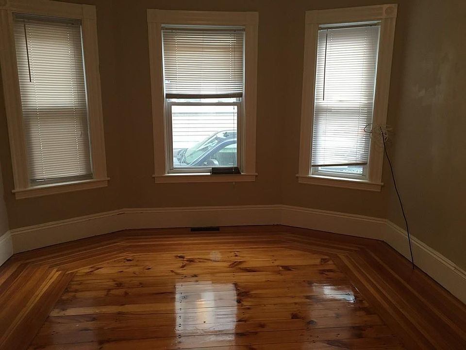 1st image of 65 Essex St #0