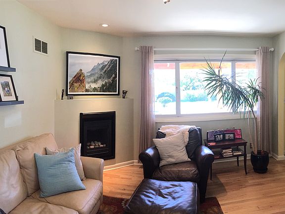 Living room with gas fireplace