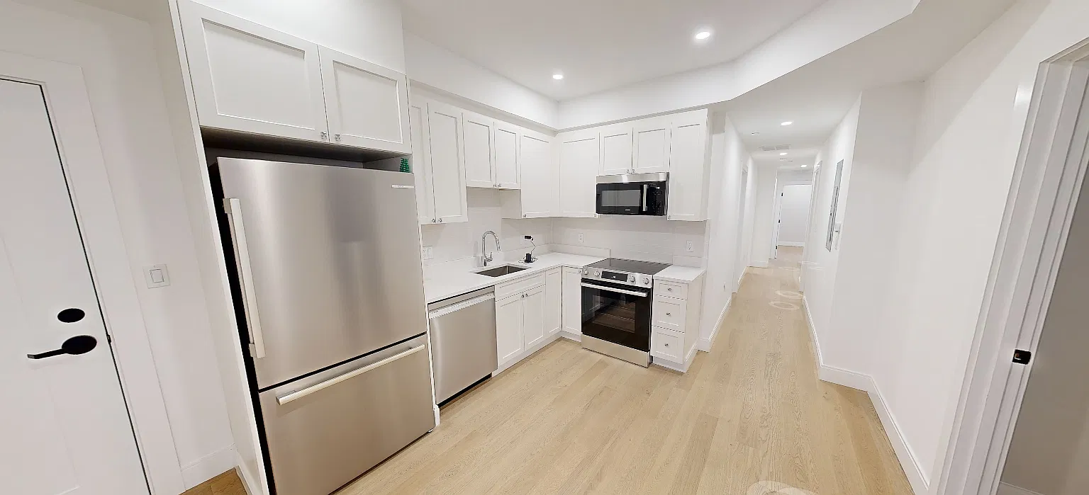 6 bed, 1500 sqft, $5,995 — Photo 1