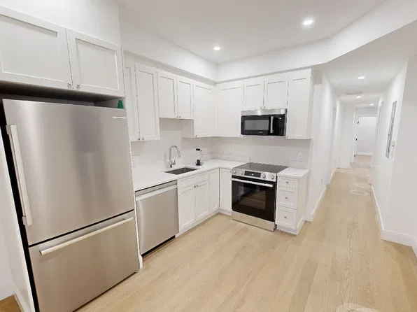 34 Orkney Rd, Brighton, MA
