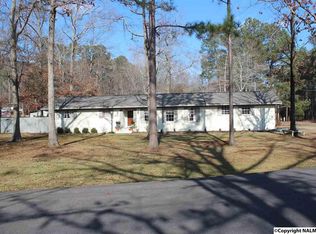 300 Waddill Dr, Rainbow City, AL 35906
