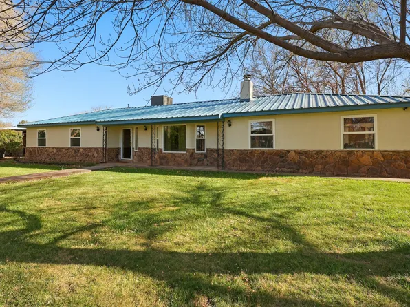 6 Avenida Alegre, Los Lunas, NM 87031