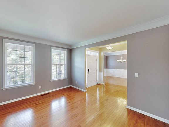 3rd image of 1505 Aringill Ln