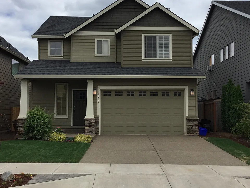 12620 Anita Pl