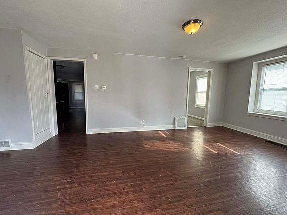 5th image of 2305 N 38th St