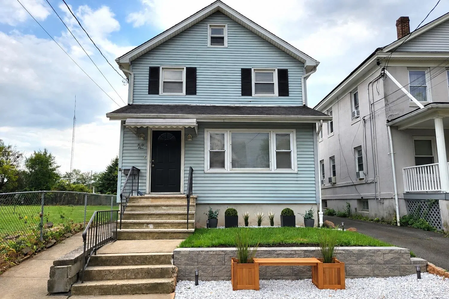 2 bed, 2.0 bath, $3,425 — Photo 1
