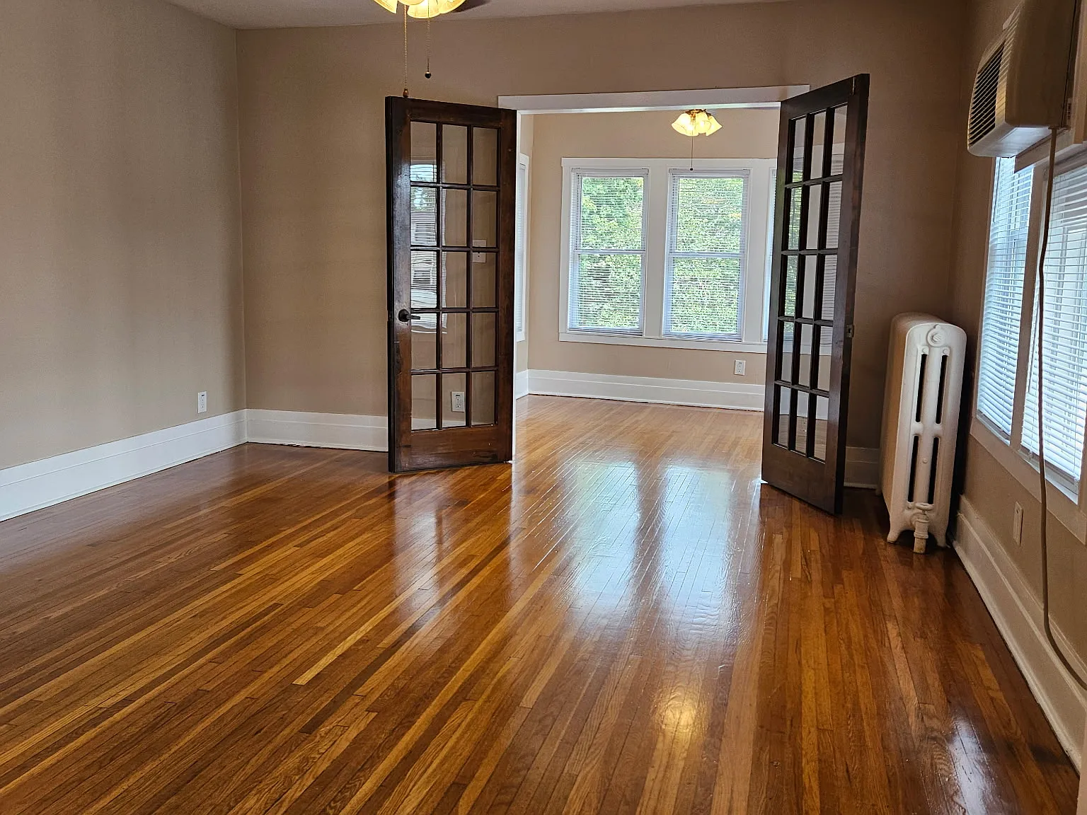 1 bed, 750 sqft, $1,300 — Photo 2