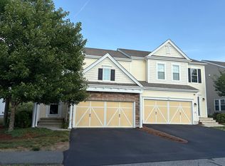 21 Sweetwater Way, Hopkinton, MA 01748