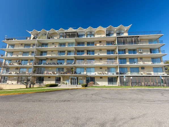 8300 E Jefferson Ave APT 504, Detroit, MI 48214