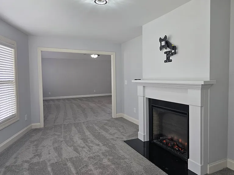 8809 Crenshaw Dr — Photo 23