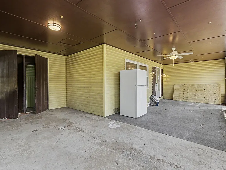 7610 Grove Ave — Photo 11
