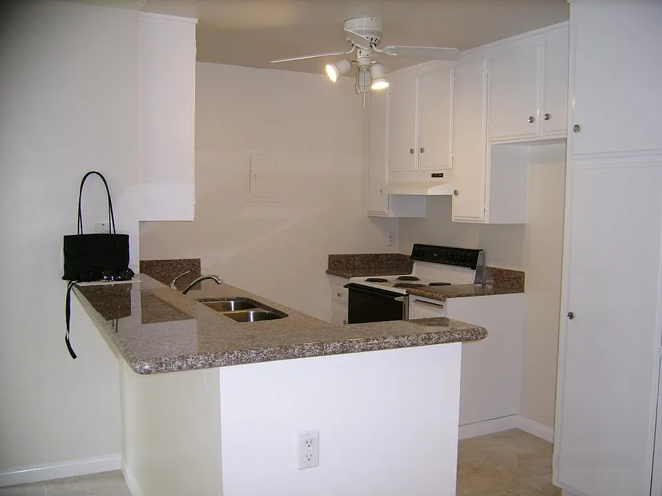 2521 W Sunflower Ave #P1