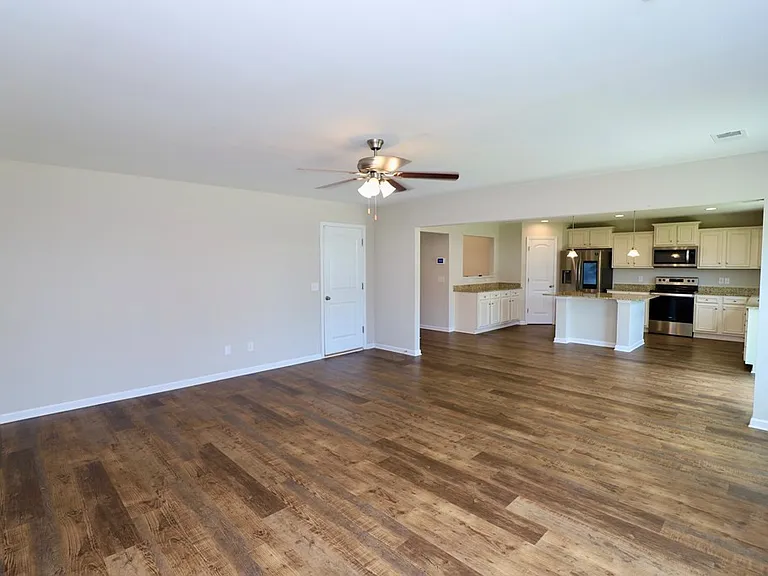 3680 Moseley Dr — Photo 26