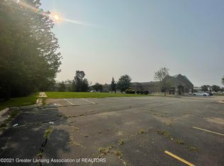 722 N Creyts Rd, Lansing, MI 48917