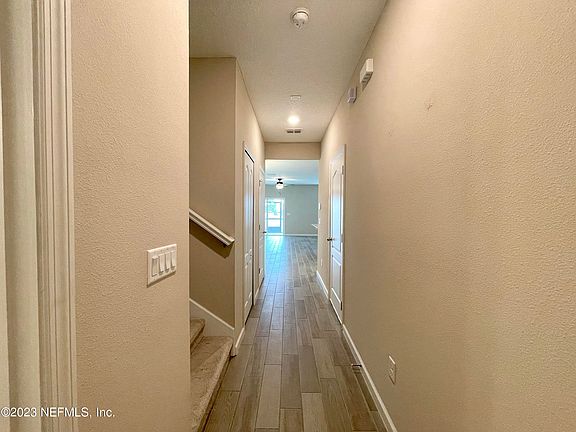 3rd image of 12644 Josslyn Ln