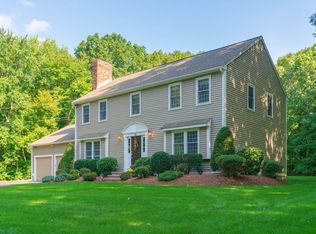 16 Neck Hill Rd, Mendon, MA 01756