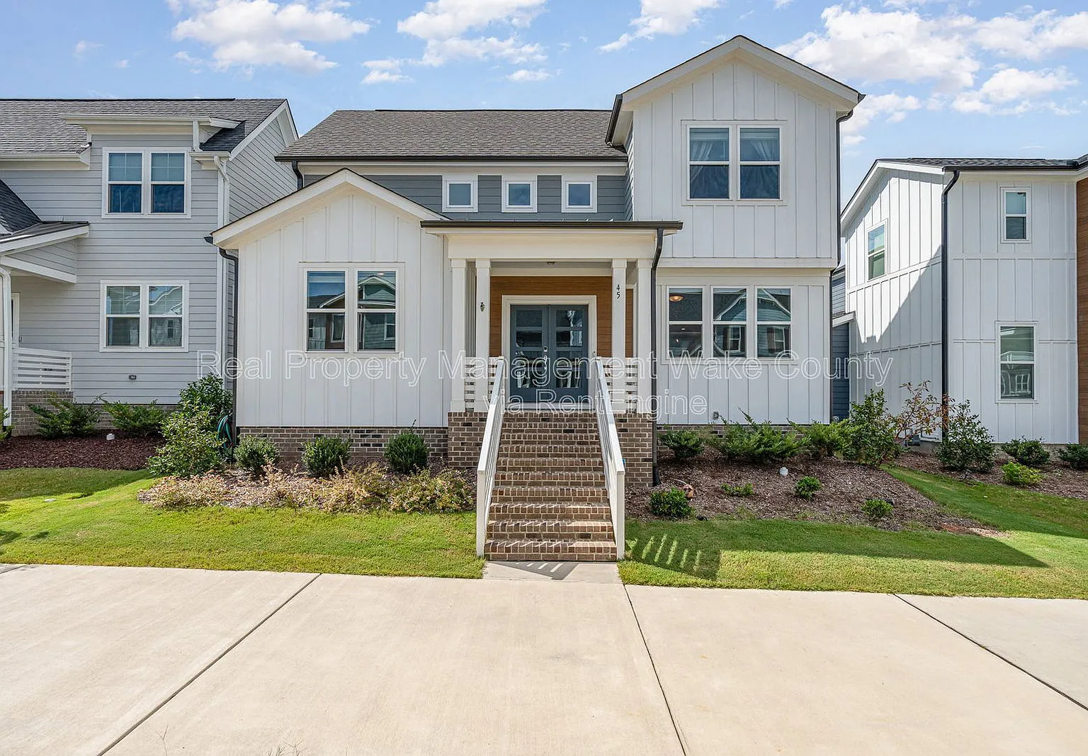 4 bed, 3.0 bath, 2109 sqft, $2,800 — Photo 1