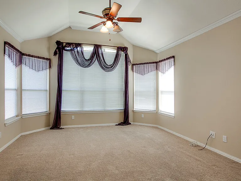 2221 Briary Trace Ct — Photo 16