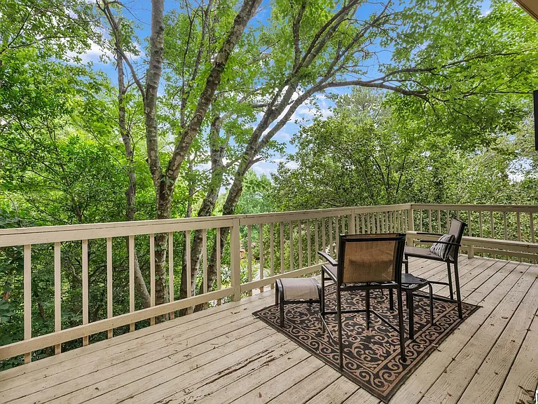 373 Laredo Dr — Photo 48
