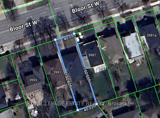 3989 Bloor St W, Toronto, ON M9B1M2