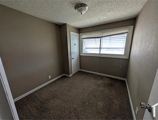 3 bed, 912 sqft, $1,295 — Photo 4