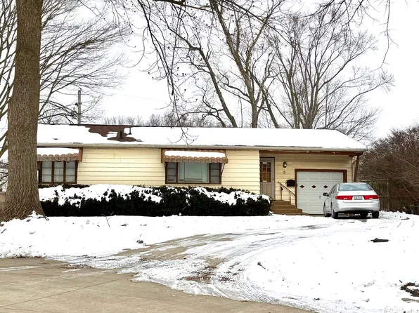 1 Flora Ct, Champaign, IL 61821