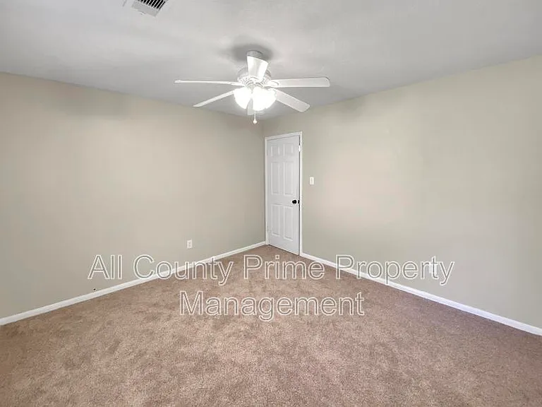 10825 Royal Magnolia Dr — Photo 14