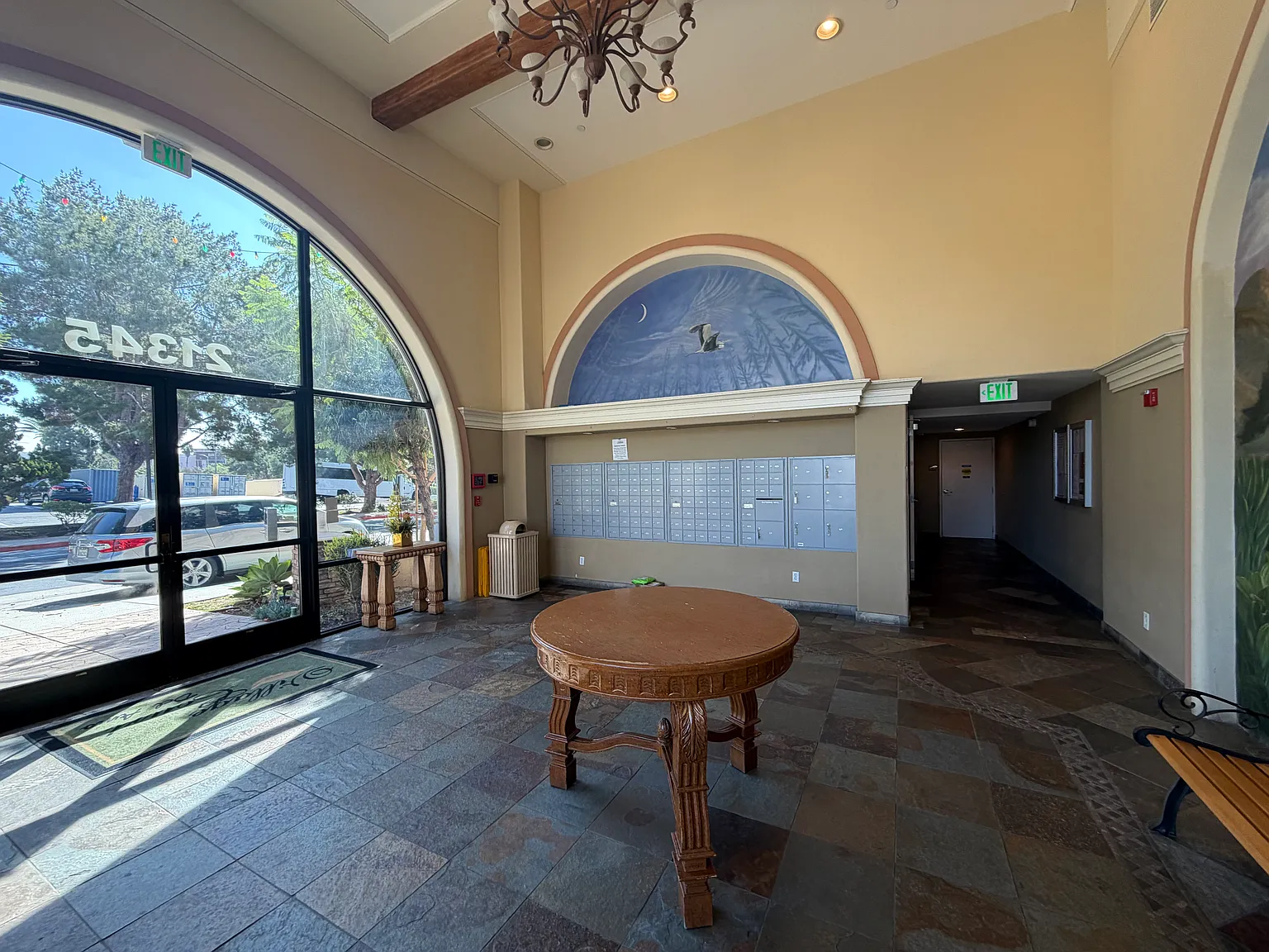 1 bed, 912 sqft, $2,500 — Photo 4