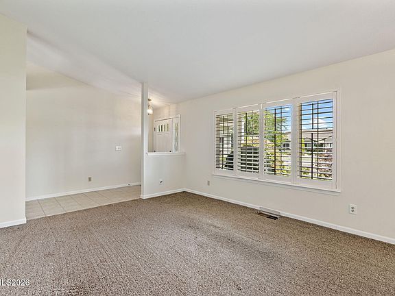 5th image of 865 Longleaf Pl