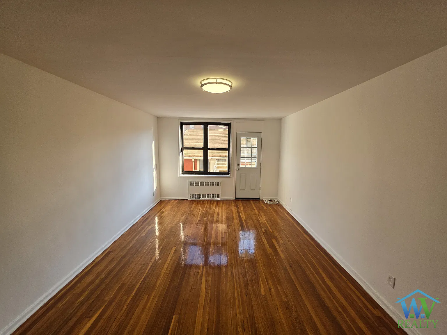 1 bed, 725 sqft, $2,500 — Photo 1